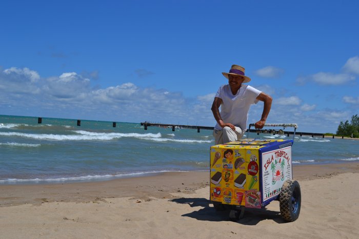 Paleta-Beach-Chicago Montrose Beach Chciago