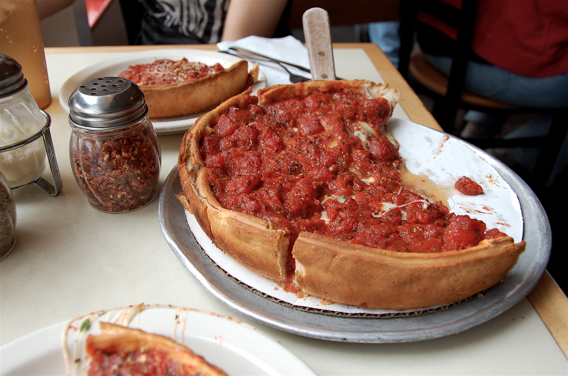 chicago deep dish pizza history