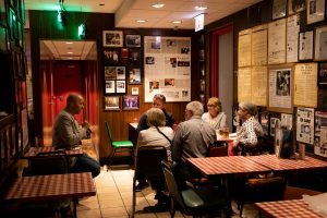 historic Chicago walking Bar Tour Billy Goat Tavern